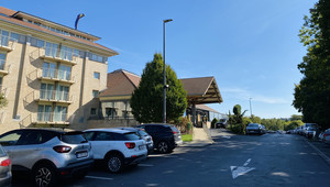 Hotel Parking 2