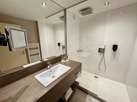 Chambre double douche evier